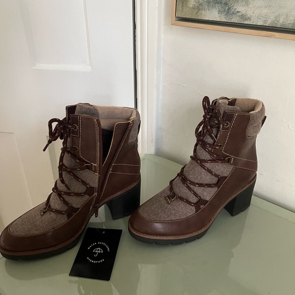 Brown Naturalizer water repellent, manmade leather boots. Size 8, NWT, no box - Picture 3 of 8